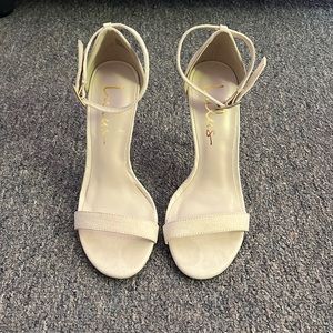 Lulus heels size 5